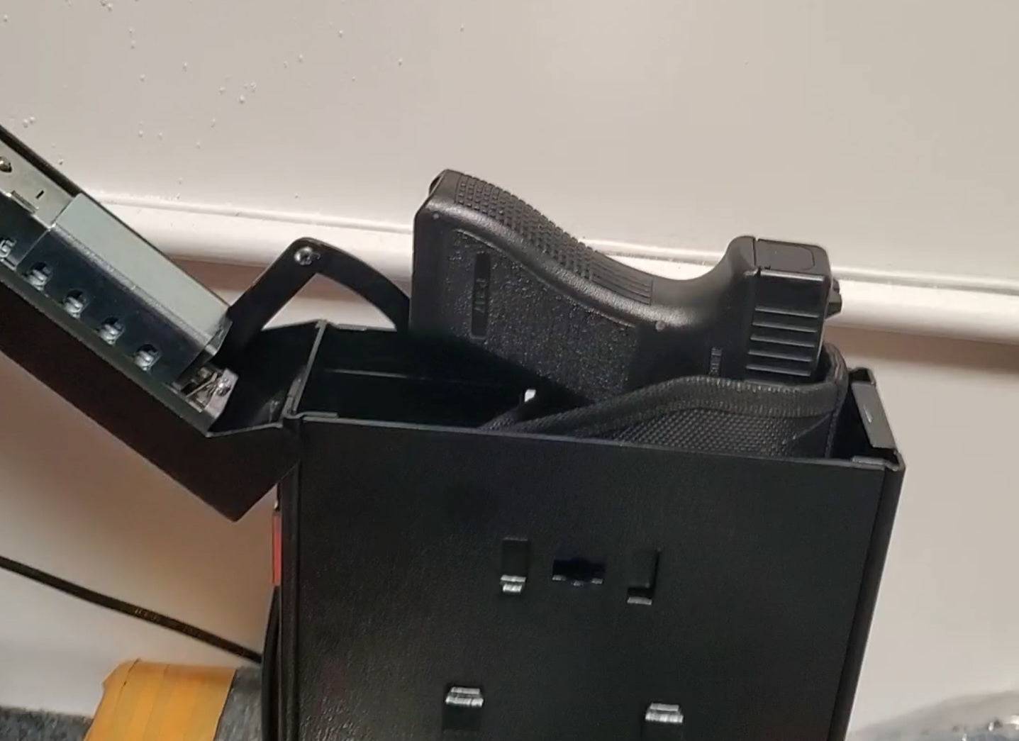 Left-Hand Holster Reversing Bracket - Titan Security Products Inc.